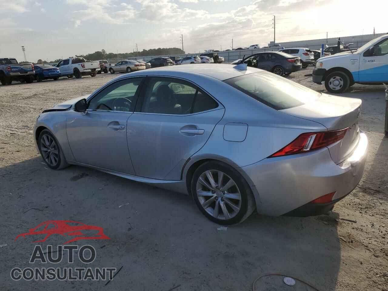 LEXUS IS 2016 - JTHBA1D29G5001392