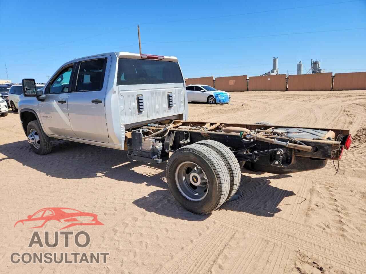 CHEVROLET SILVERADO 2021 - 1GB4WREY2MF302304
