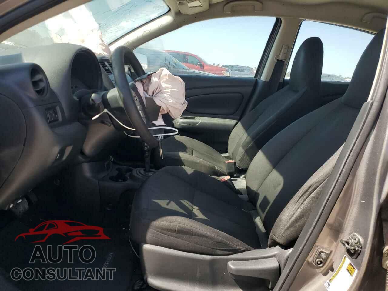 NISSAN VERSA 2017 - 3N1CN7AP5HL849979