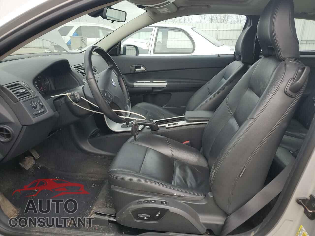 VOLVO C30 2012 - YV1672MK1C2285467