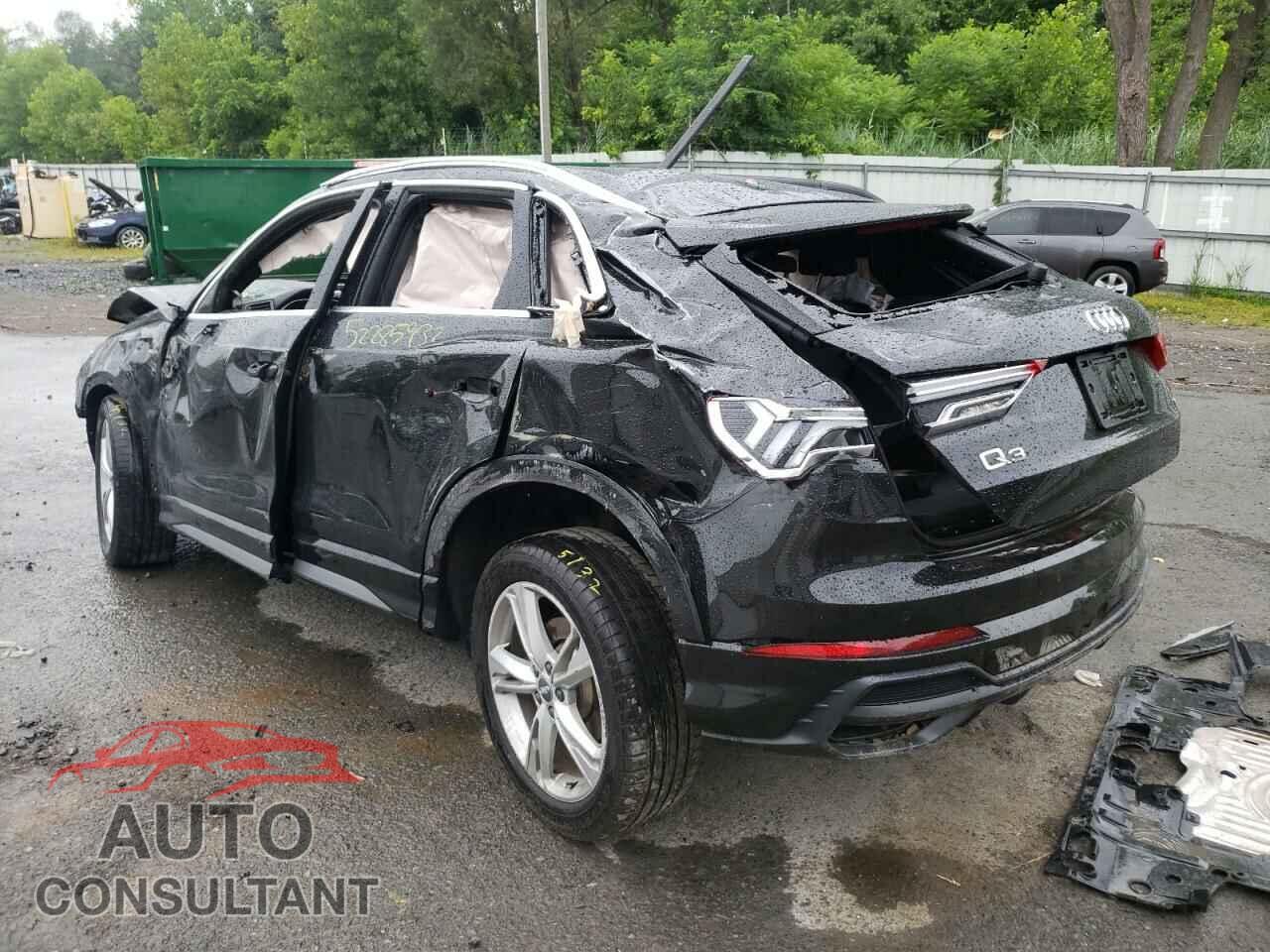 AUDI Q3 2021 - WA1DECF30M1009913