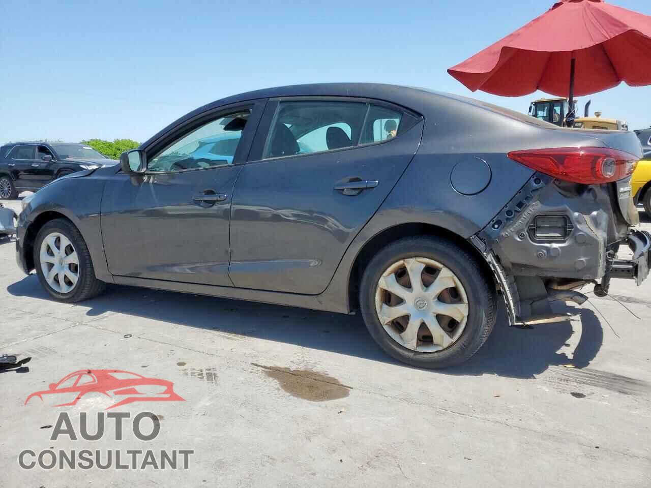 MAZDA 3 2018 - 3MZBN1U76JM162170