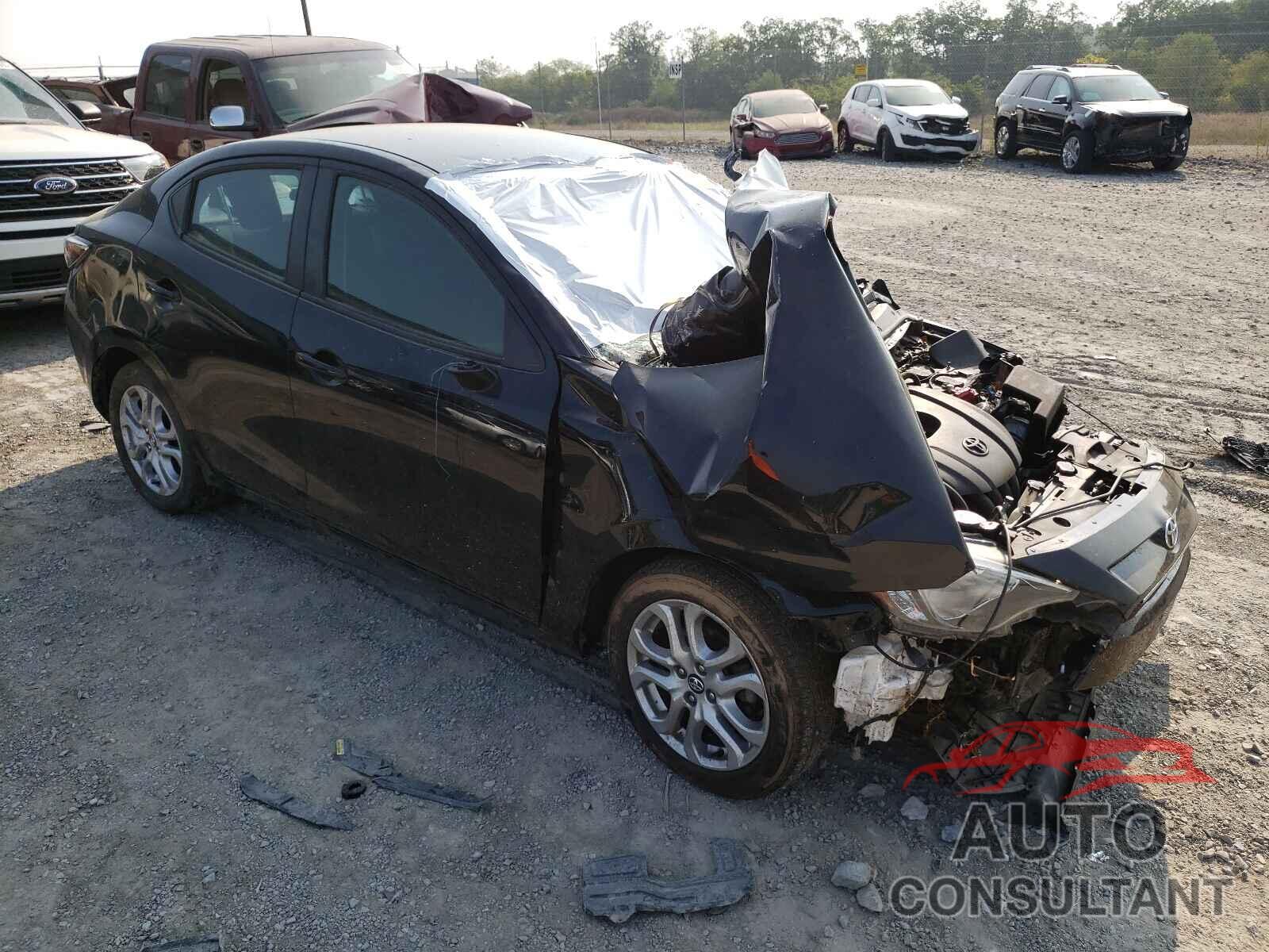 TOYOTA YARIS 2017 - 3MYDLBYV8HY149487