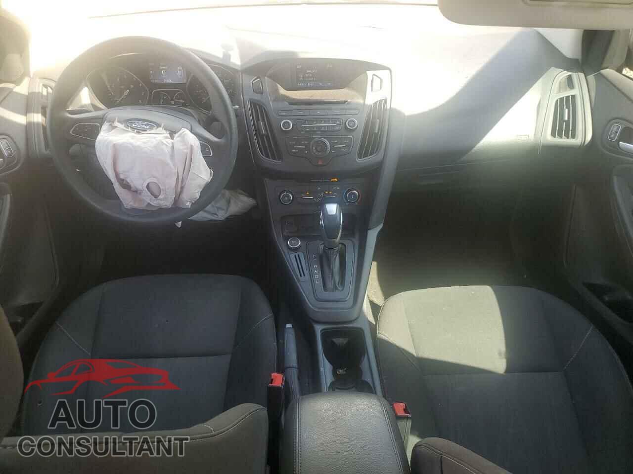 FORD FOCUS 2016 - 1FADP3F22GL369822