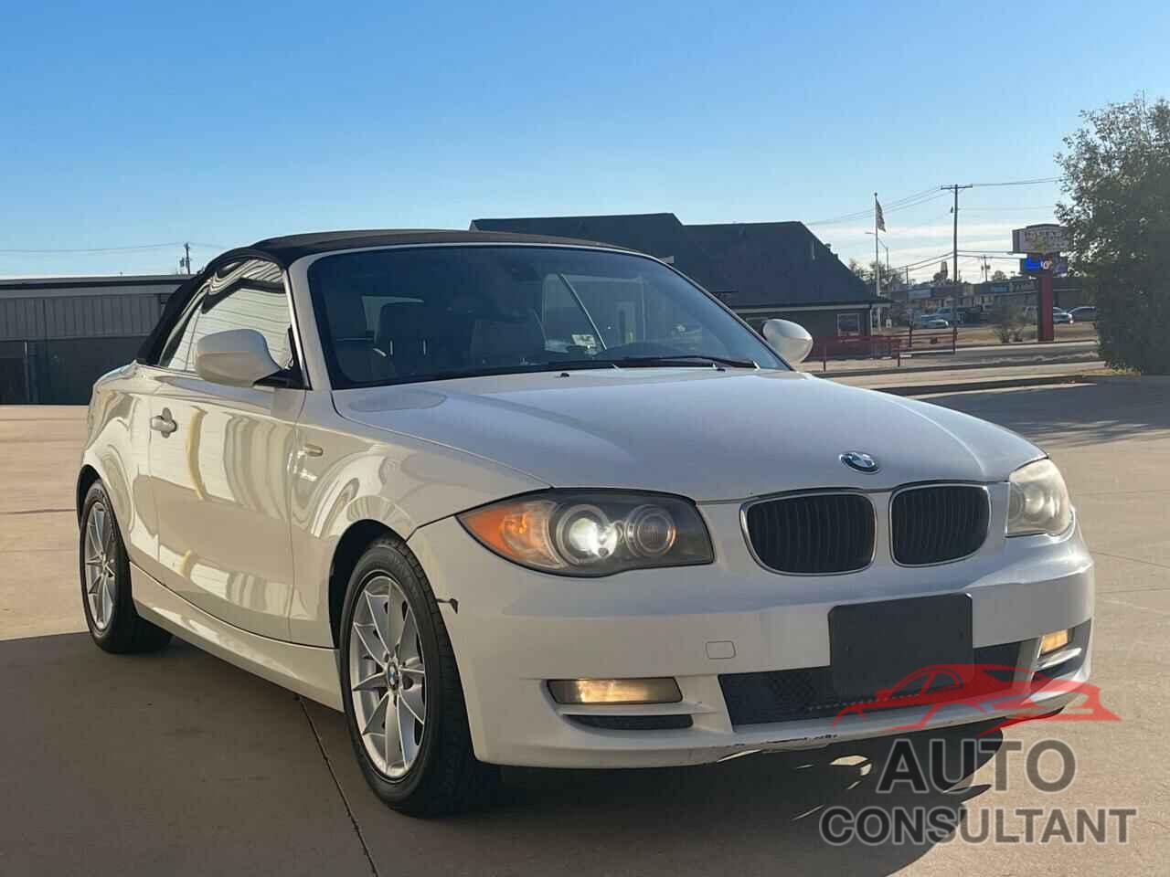 BMW 1 SERIES 2011 - WBAUL7C56BVM79293