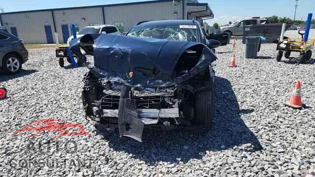 PORSCHE MACAN 2018 - WP1AA2A51JLB06222