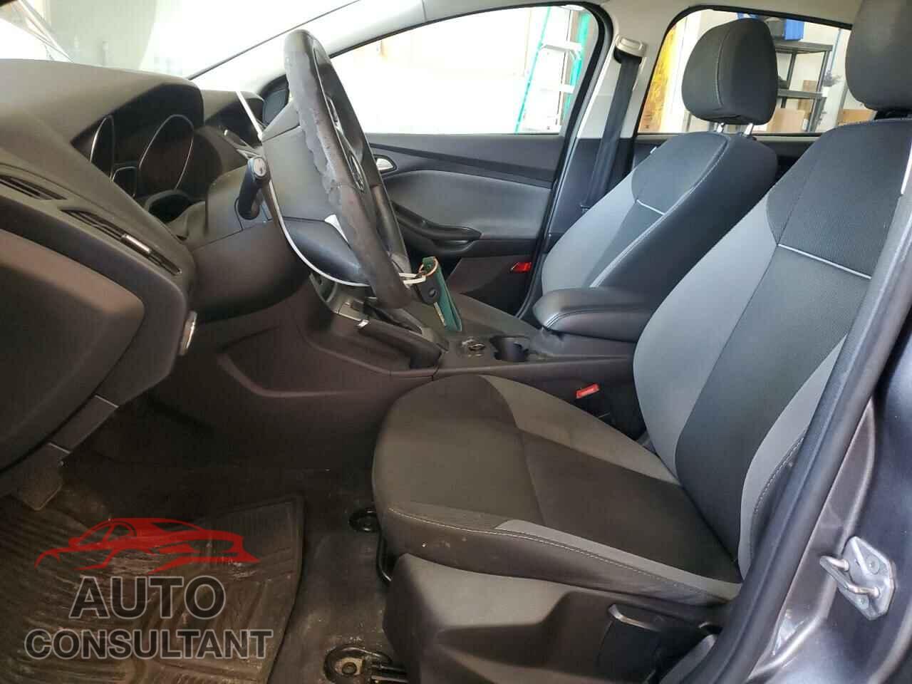 FORD FOCUS 2014 - 1FADP3F21EL209797