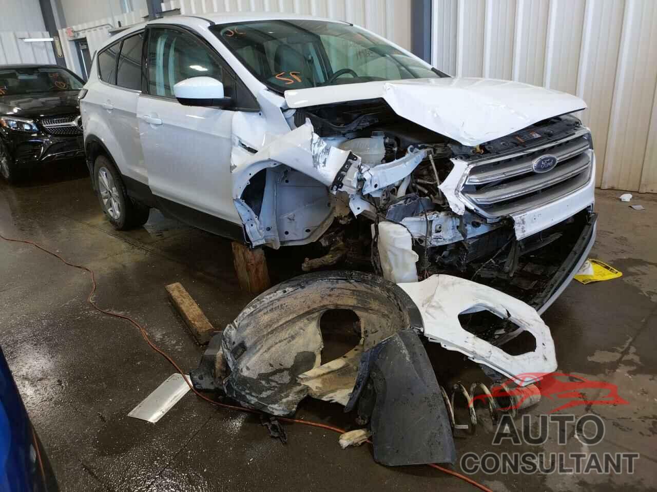 FORD ESCAPE 2017 - 1FMCU9GD3HUE96278