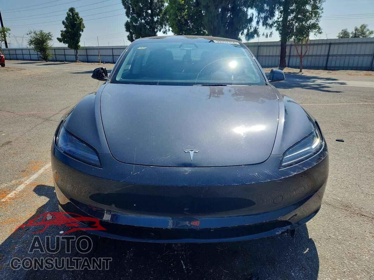 TESLA MODEL 3 2024 - 5YJ3E1EA3RF746933
