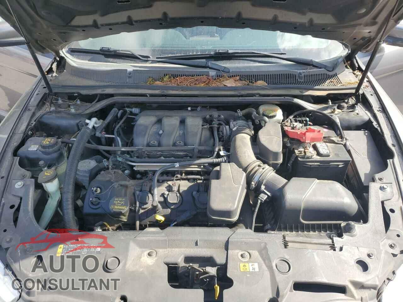 FORD TAURUS 2013 - 1FAHP2E83DG210569