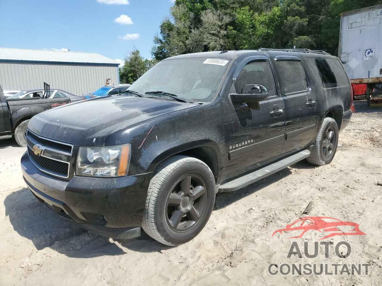 CHEVROLET SUBURBAN 2013 - 1GNSCJE04DR306089