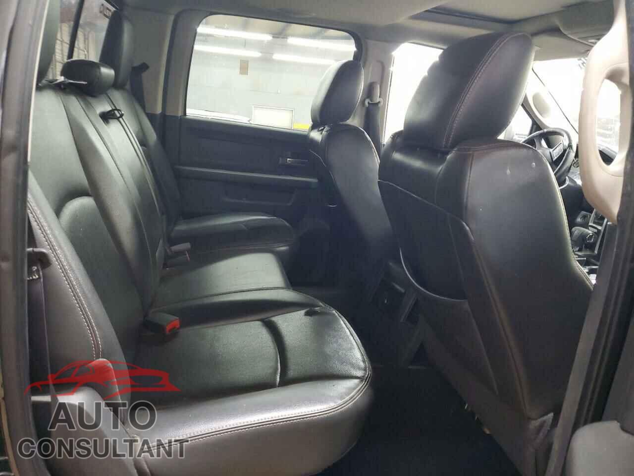 DODGE RAM 1500 2012 - 1C6RD7MT0CS128506