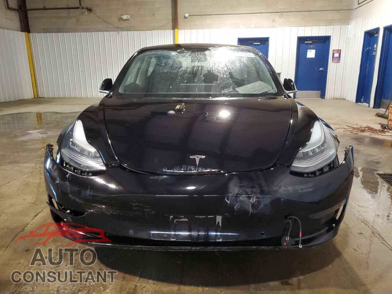 TESLA MODEL 3 2019 - 5YJ3E1EB5KF432411