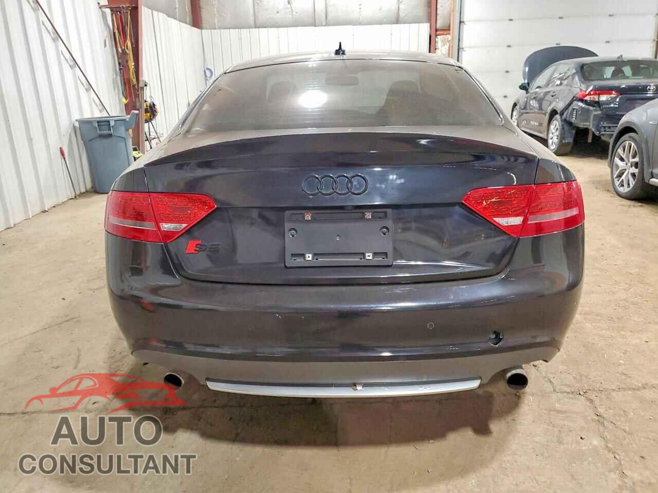 AUDI S5/RS5 2010 - WAUGVAFR9AA024236