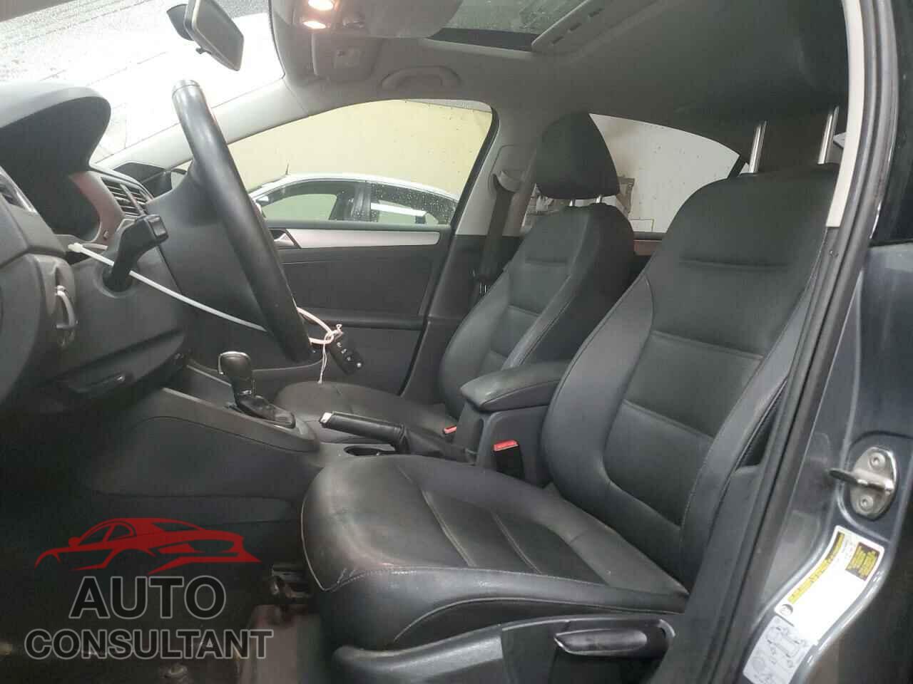 VOLKSWAGEN JETTA 2012 - 3VWLX7AJ3CM409407