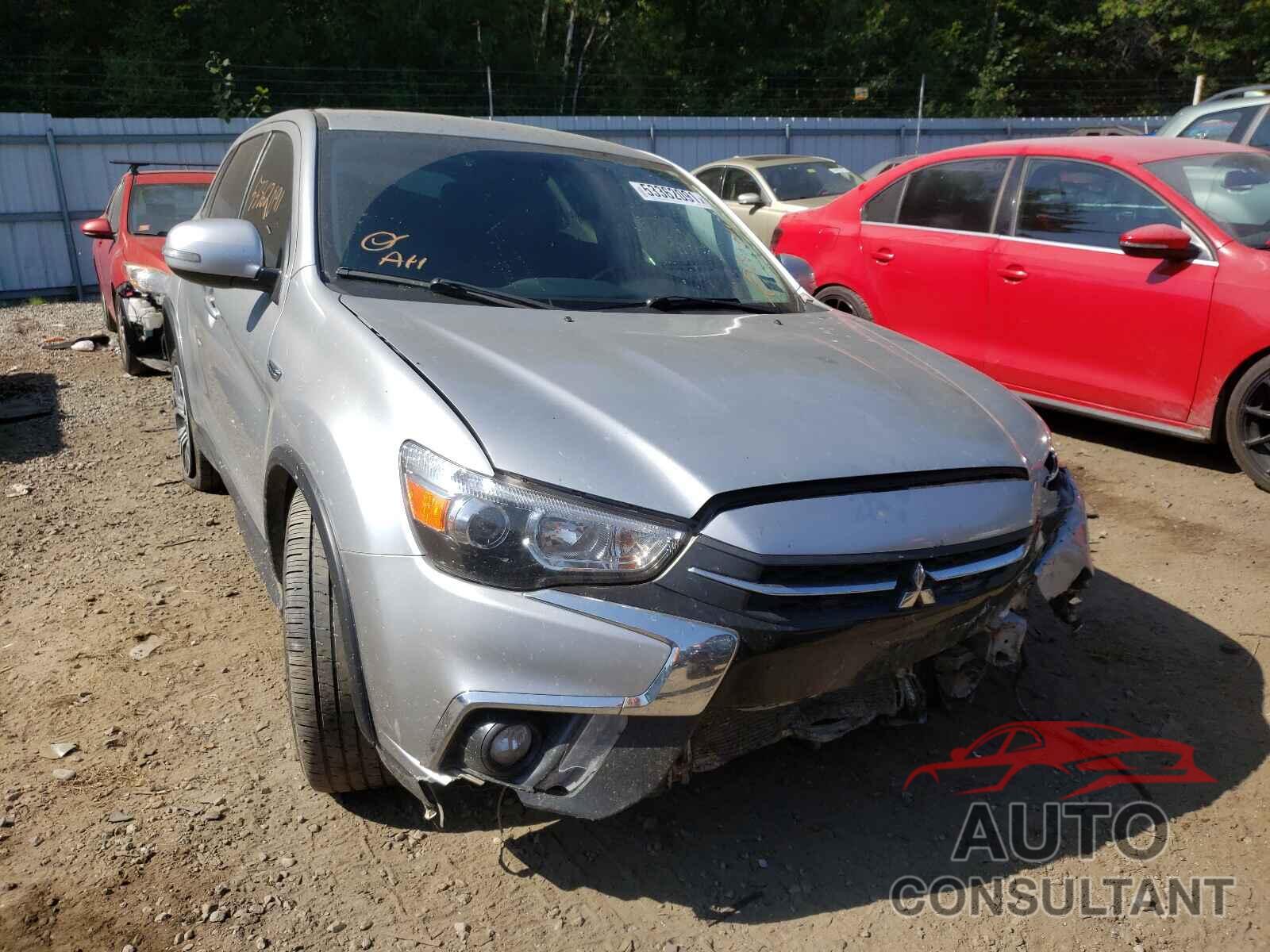 MITSUBISHI OUTLANDER 2018 - JA4AR3AW3JU013084