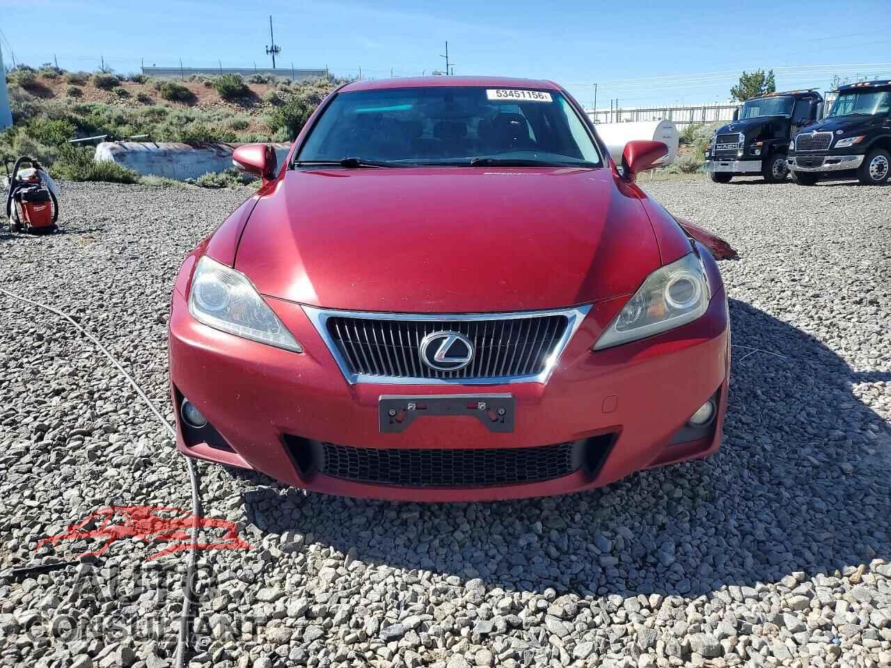 LEXUS IS 2012 - JTHCF5C20C5055043