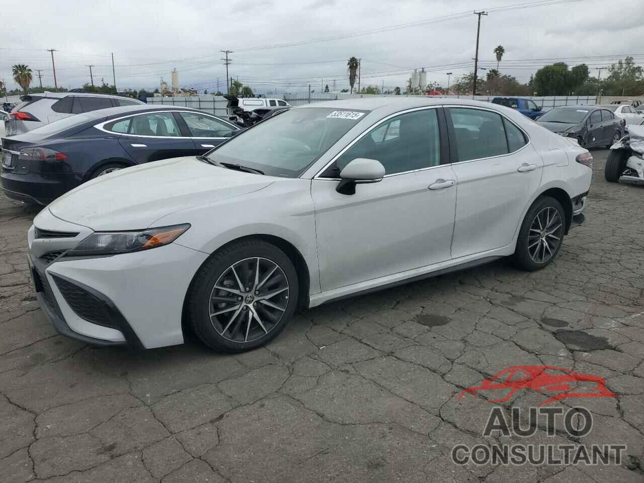 TOYOTA CAMRY 2022 - 4T1G11AK4NU058724