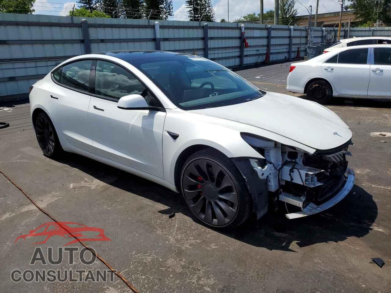 TESLA MODEL 3 2021 - 5YJ3E1EC2MF026565