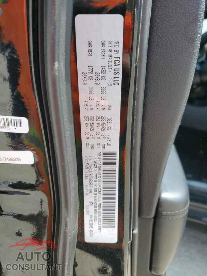 DODGE DURANGO 2019 - 1C4SDJCT8KC663892