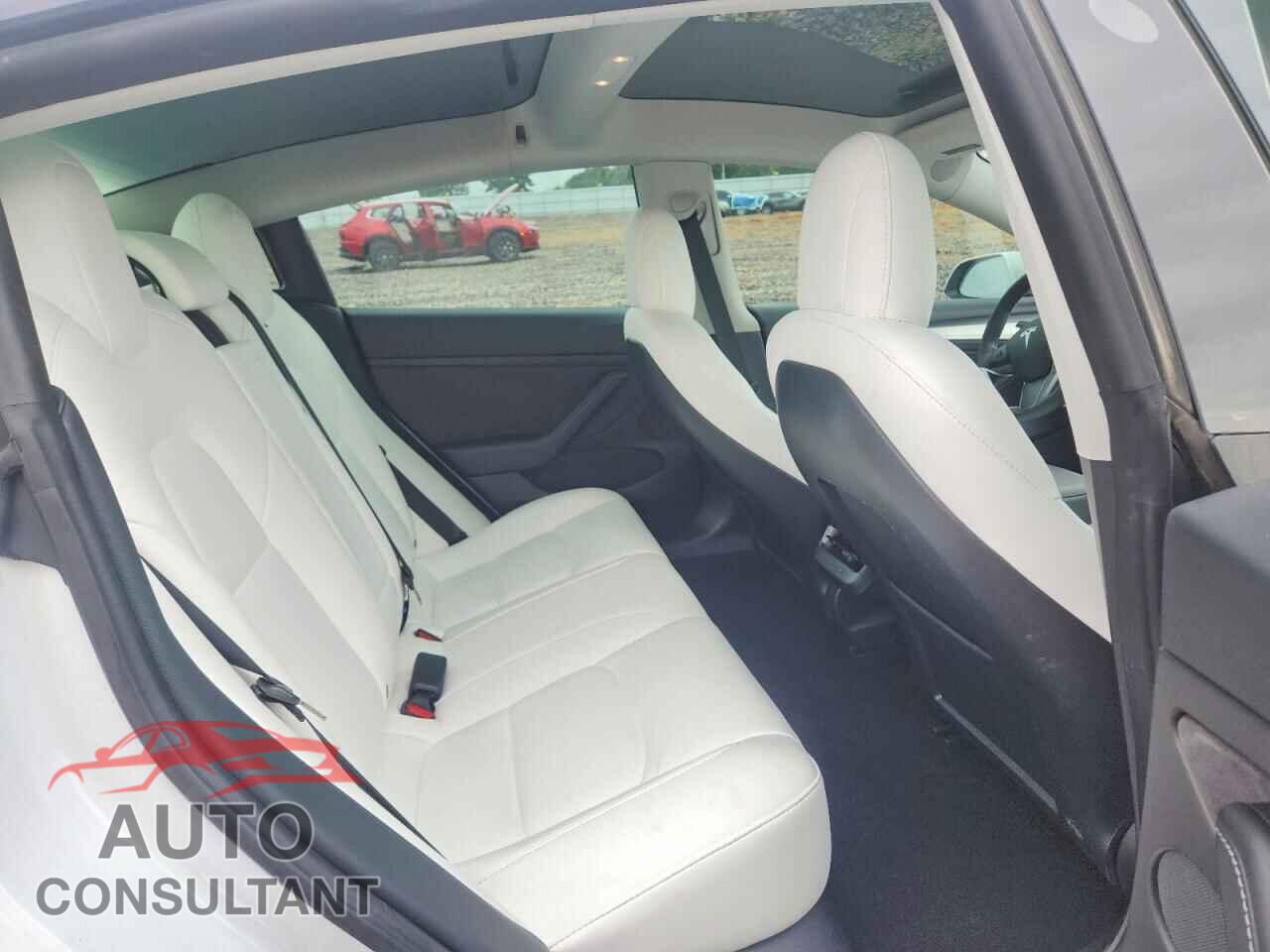 TESLA MODEL 3 2022 - 5YJ3E1EB6NF359893