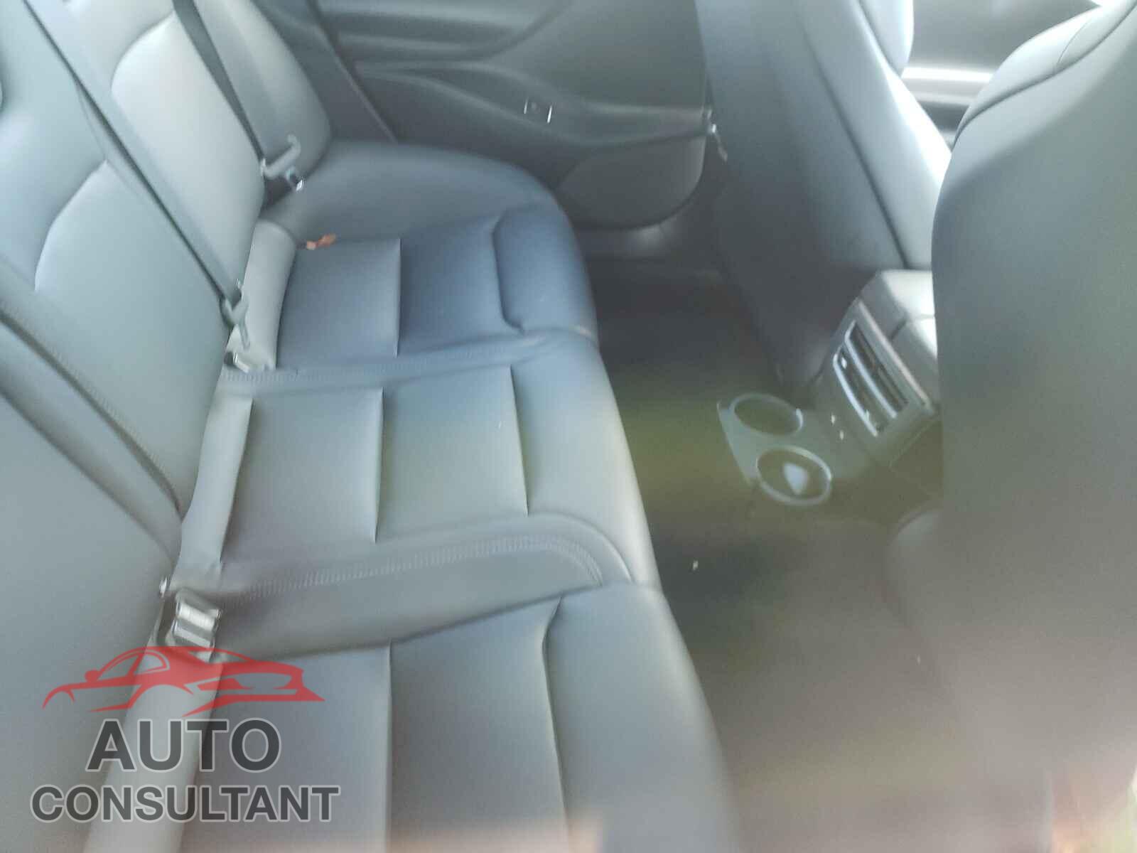 TESLA MODEL S 2019 - 5YJSA1E21KF305730