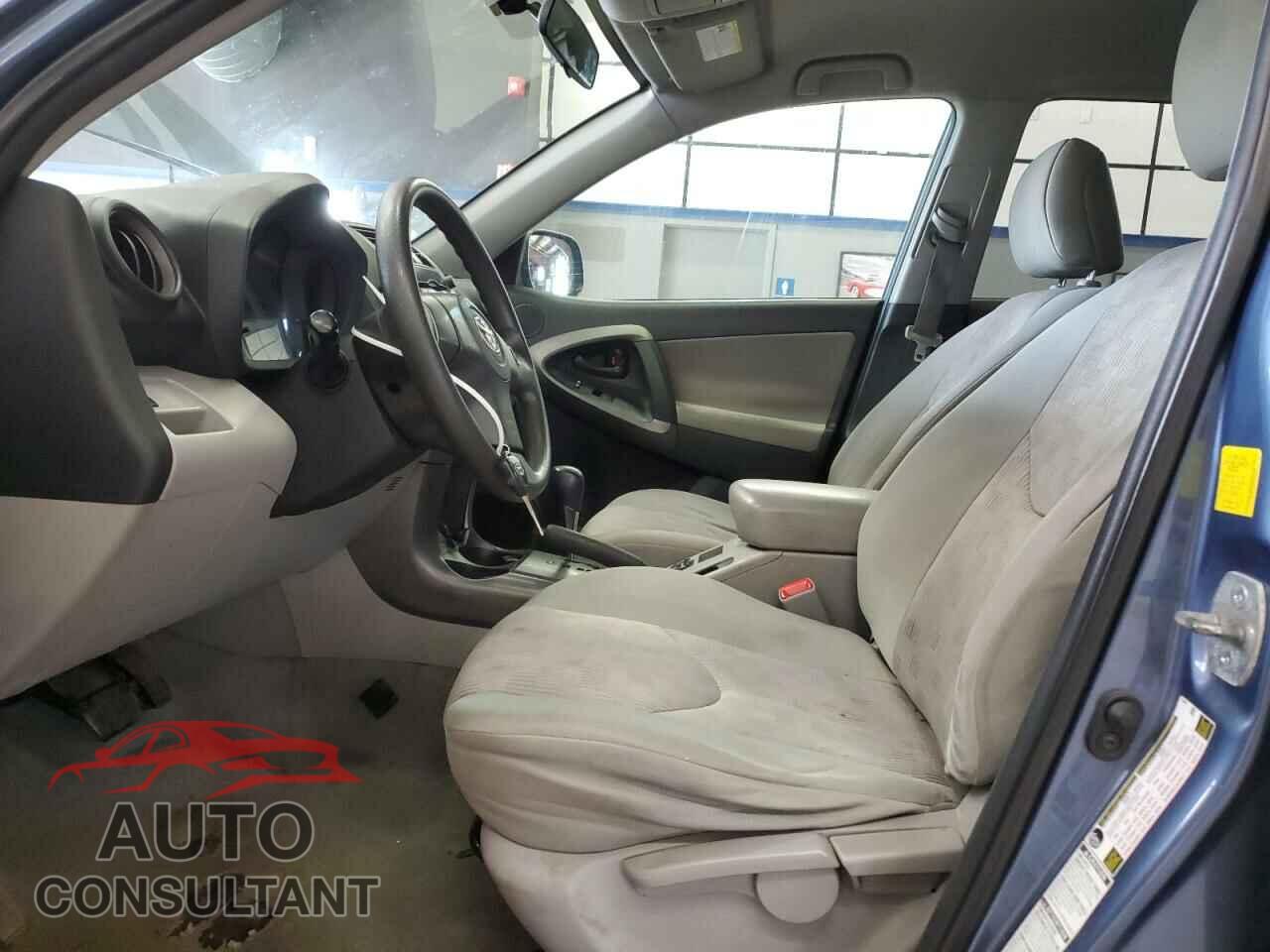 TOYOTA RAV4 2011 - 2T3BF4DV5BW102820