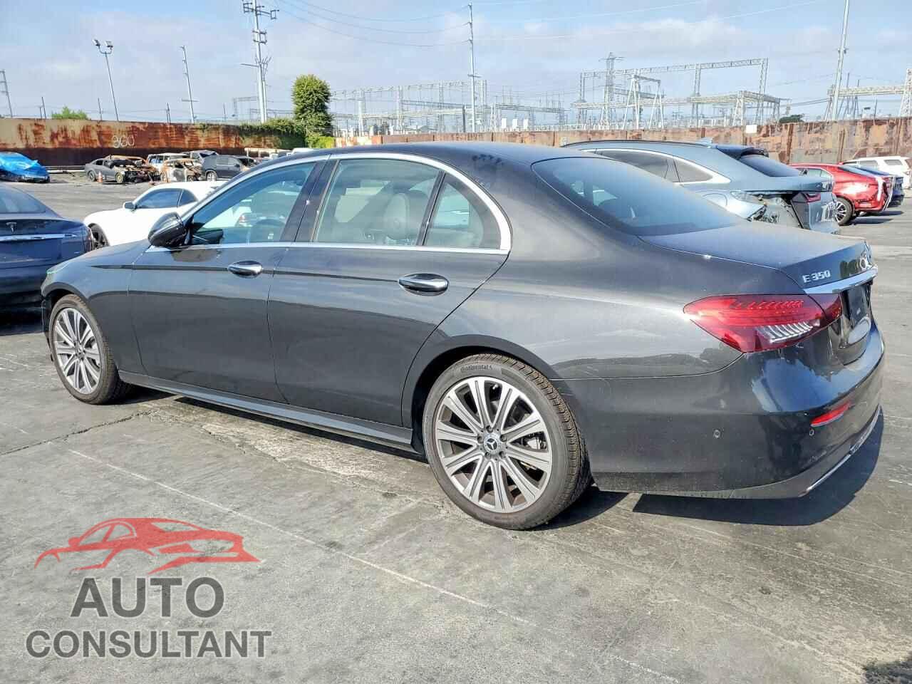 MERCEDES-BENZ E-CLASS 2022 - W1KZF8DBXNB025408