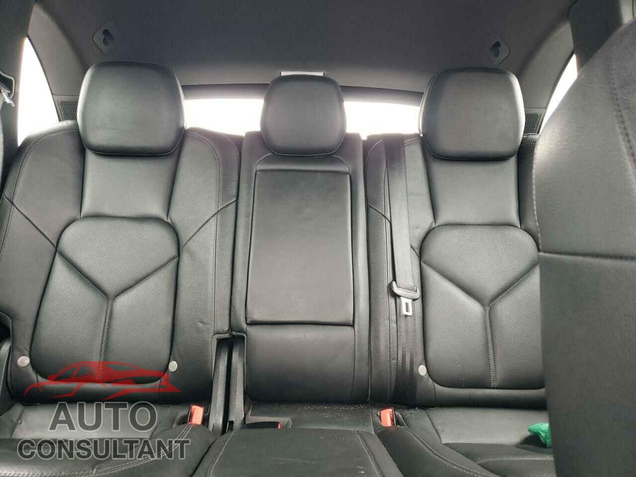 PORSCHE CAYENNE 2013 - WP1AF2A2XDLA26056