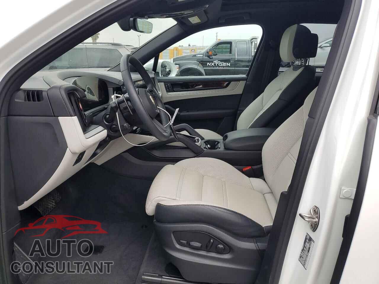 PORSCHE CAYENNE 2025 - WP1AA2AY4SDA01874