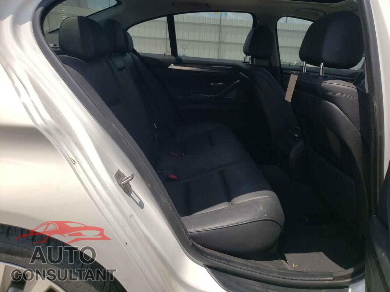 BMW 5 SERIES 2016 - WBA5A5C50GG348967