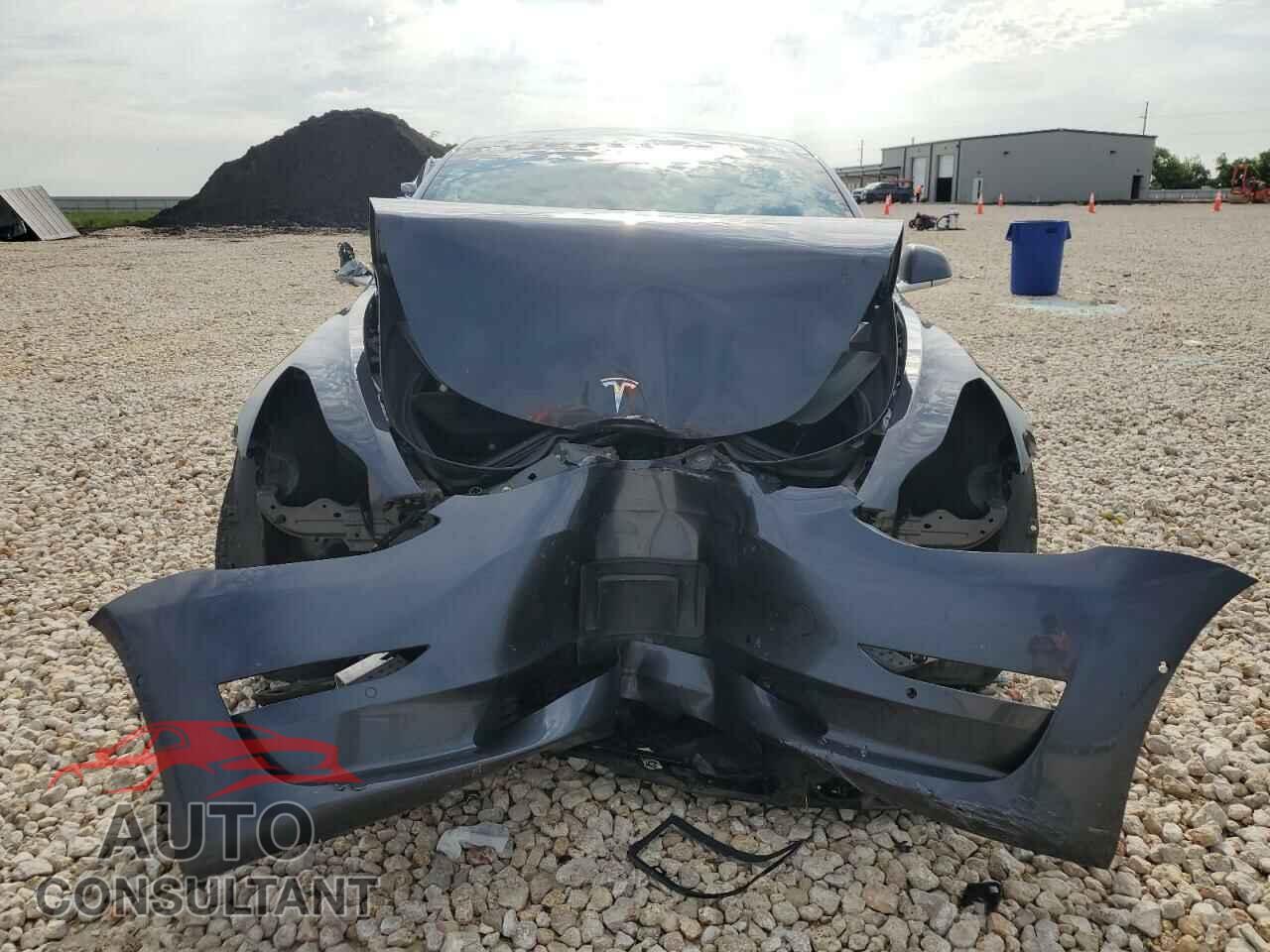 TESLA MODEL 3 2019 - 5YJ3E1EA5KF331764