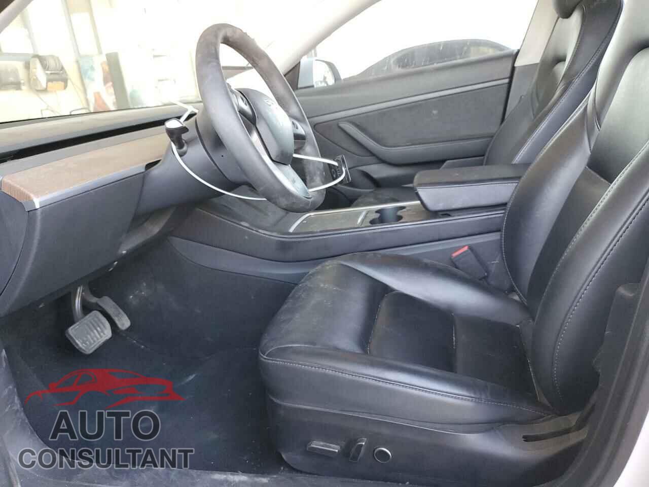 TESLA MODEL 3 2021 - 5YJ3E1EA0MF940389
