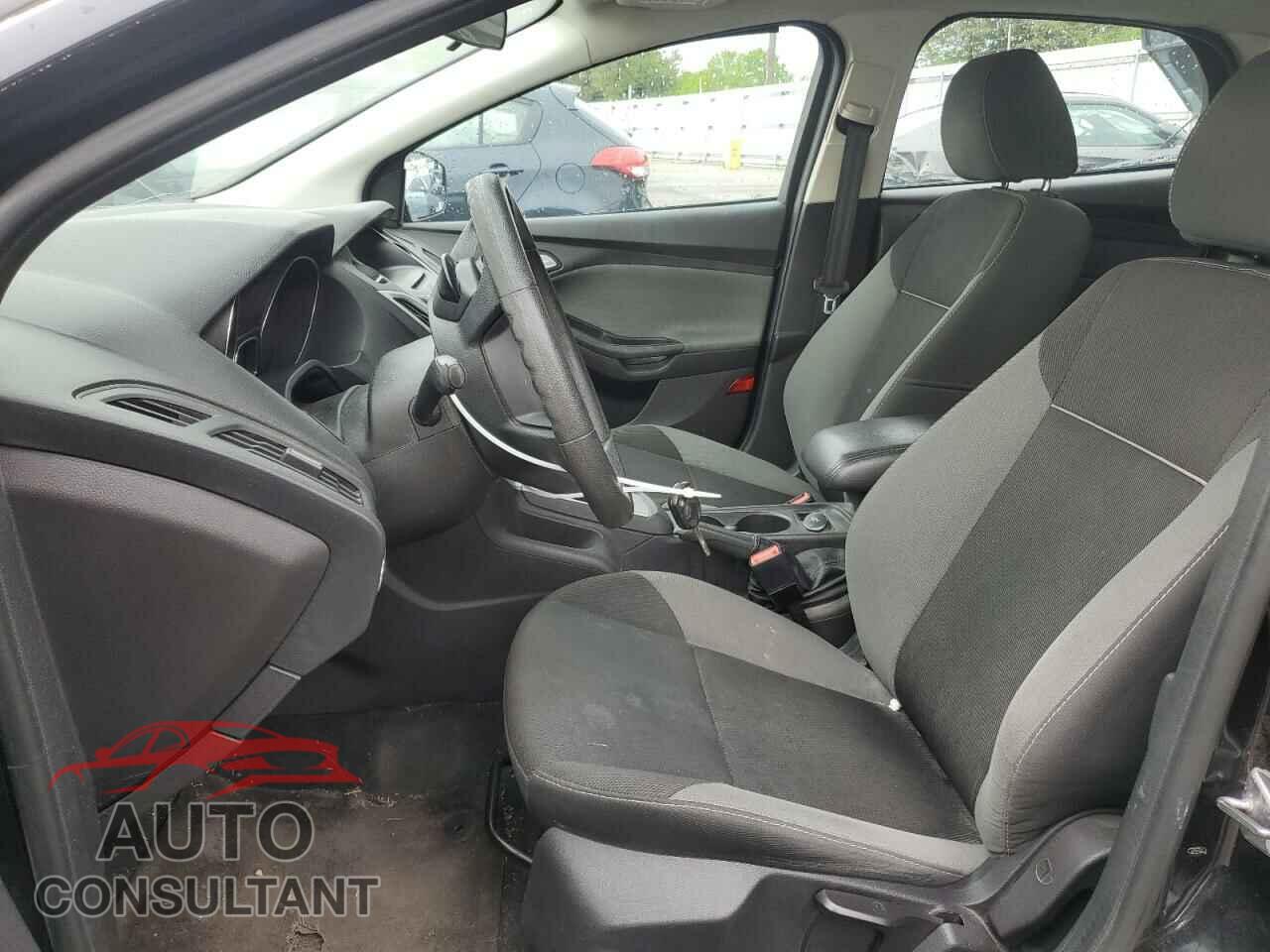 FORD FOCUS 2014 - 1FADP3K2XEL429039