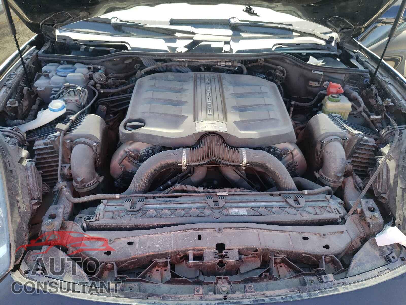 PORSCHE CAYENNE 2016 - WP1AB2A27GLA93861
