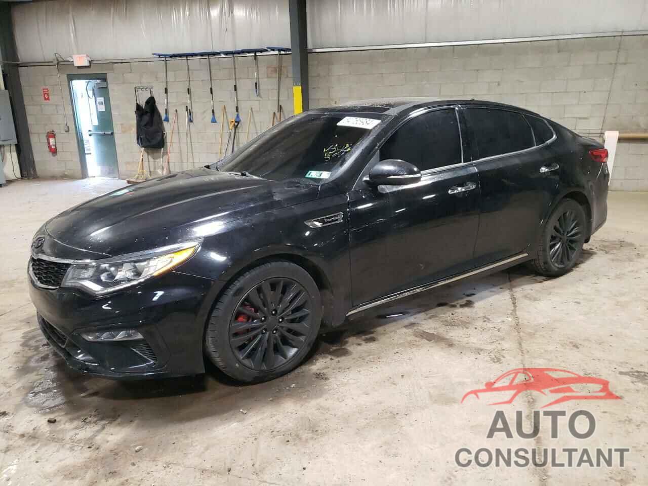 KIA OPTIMA 2019 - 5XXGV4L20KG302247