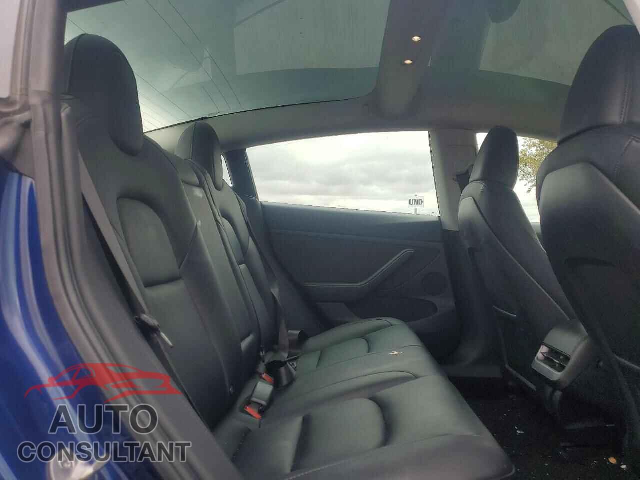 TESLA MODEL 3 2023 - 5YJ3E1EA0PF696652