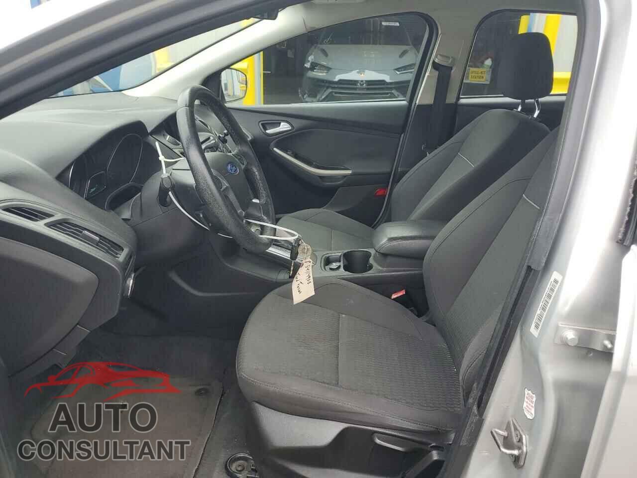 FORD FOCUS 2012 - 1FAHP3M26CL317317