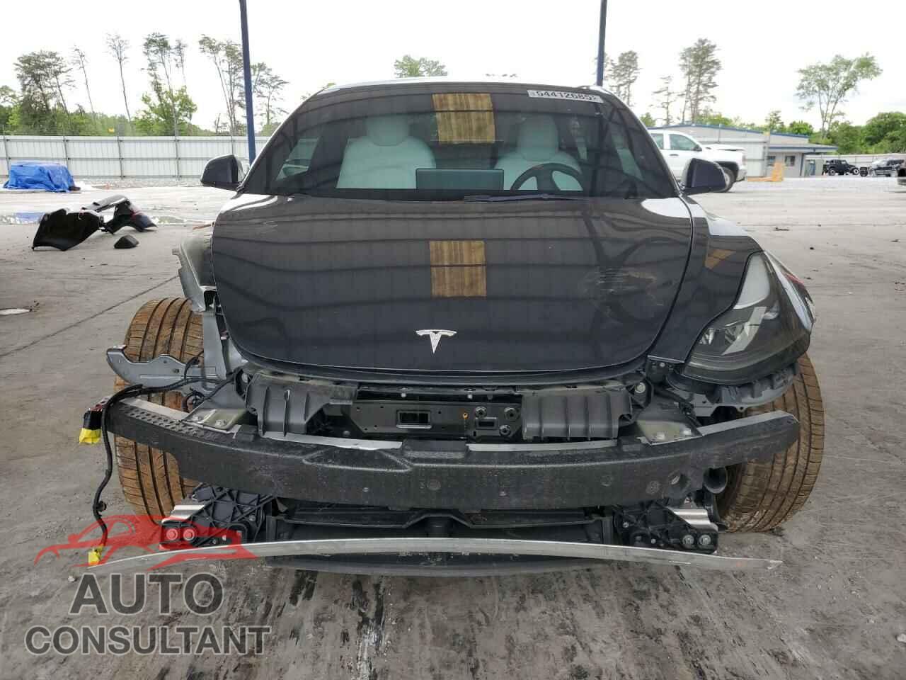 TESLA MODEL 3 2022 - 5YJ3E1EA5NF326777