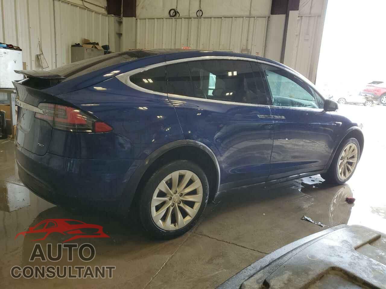 TESLA MODEL X 2017 - 5YJXCBE20HF043732
