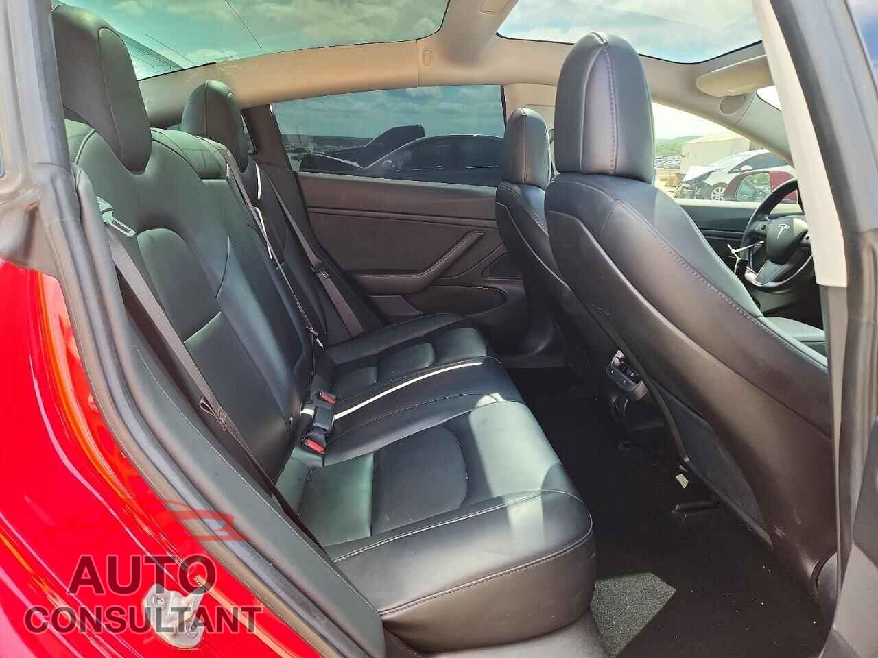 TESLA MODEL 3 2018 - 5YJ3E1EA2JF102750