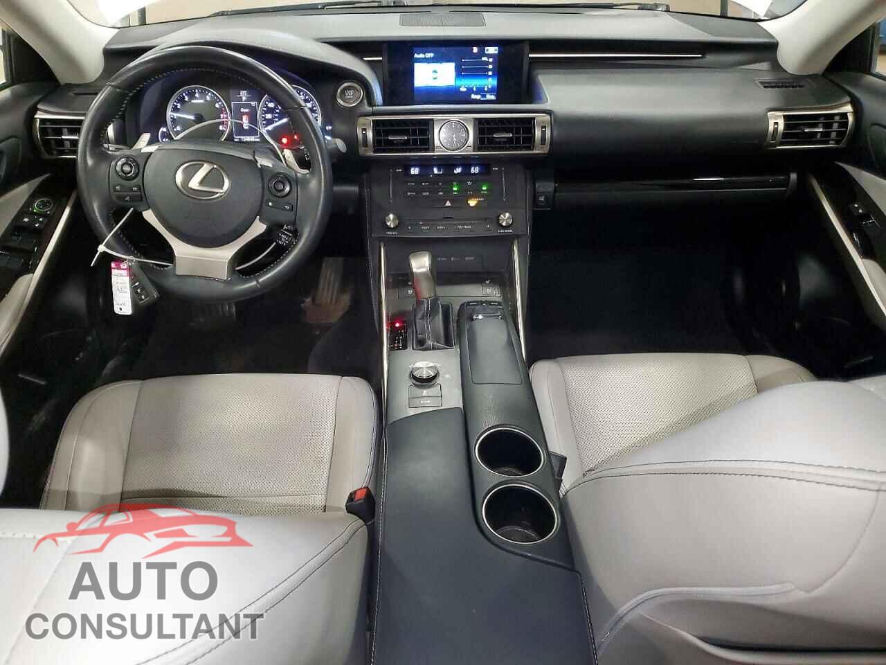 LEXUS IS 2015 - JTHCF1D23F5022534