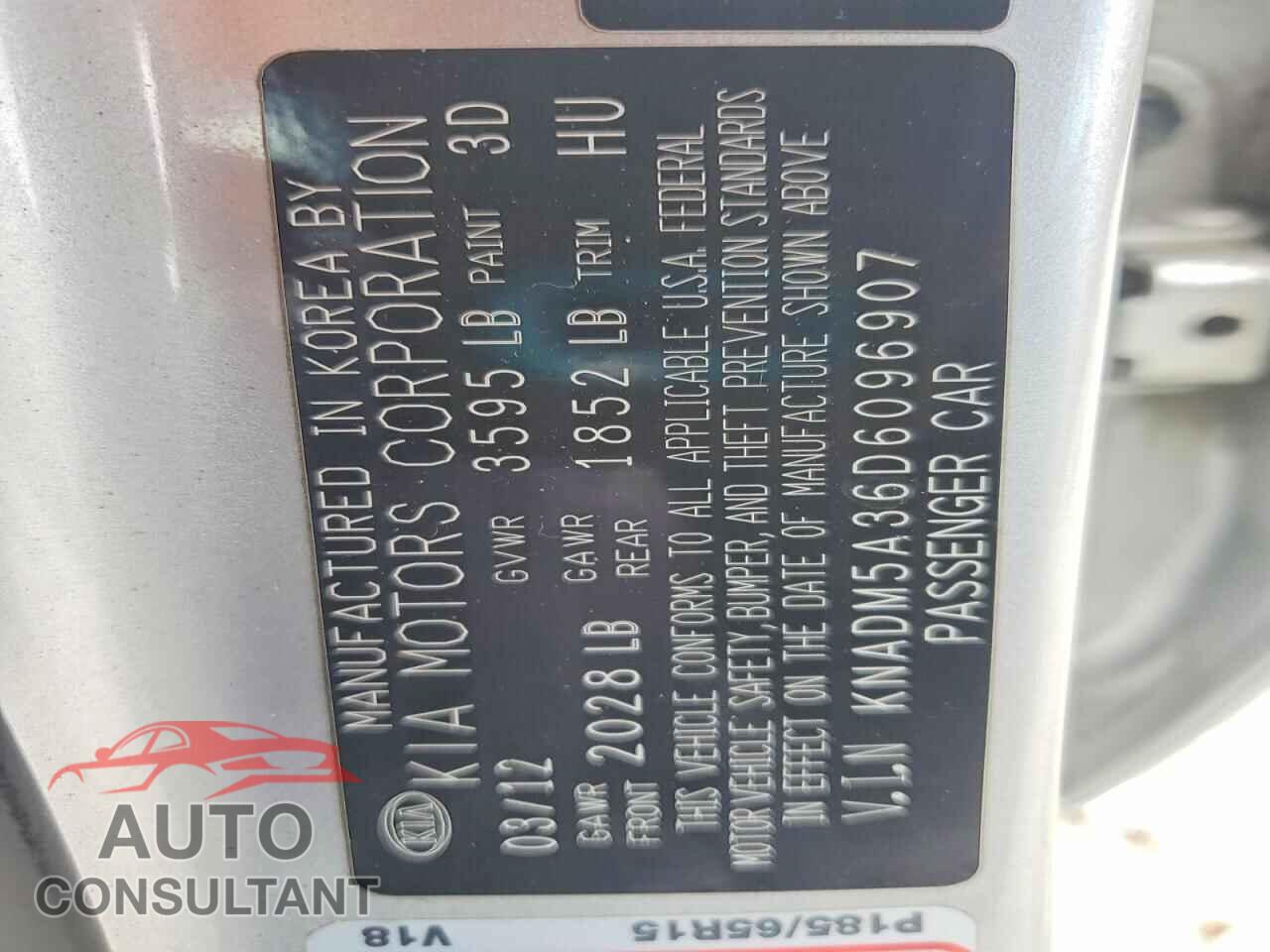 KIA RIO 2013 - KNADM5A36D6096907