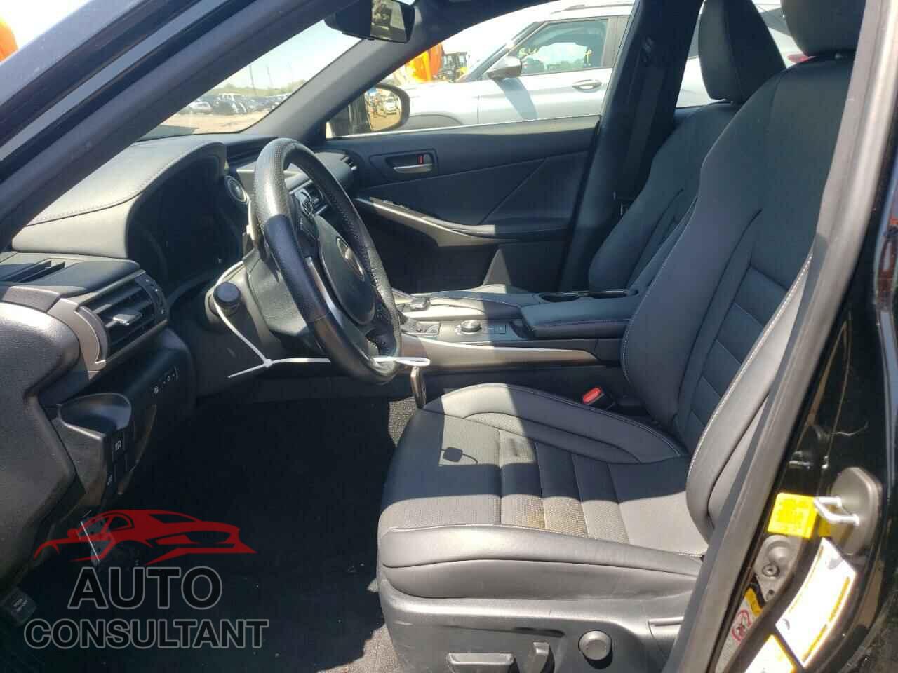 LEXUS IS 2019 - JTHCZ1D20K5016238