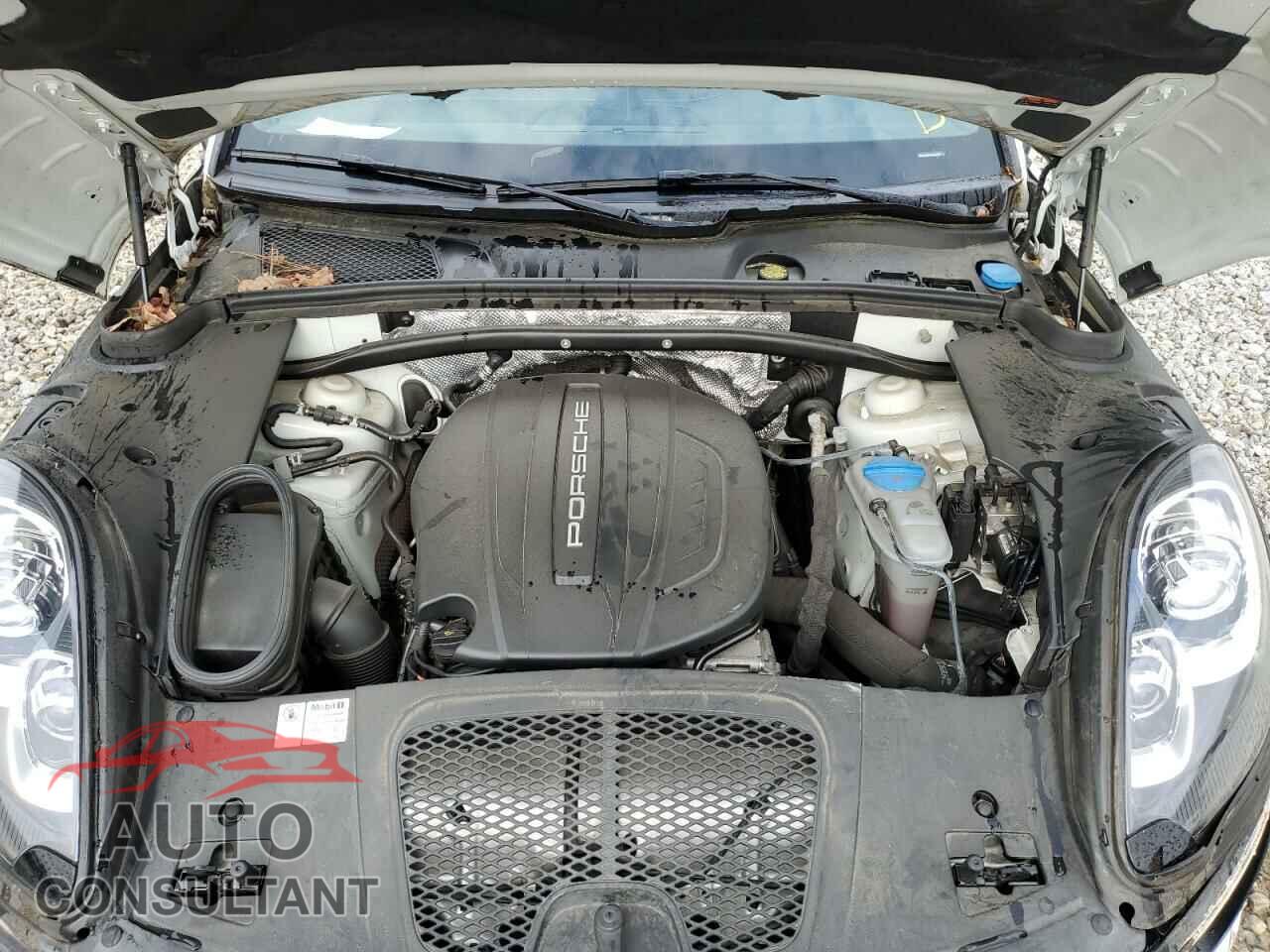 PORSCHE MACAN 2017 - WP1AA2A54HLB09187