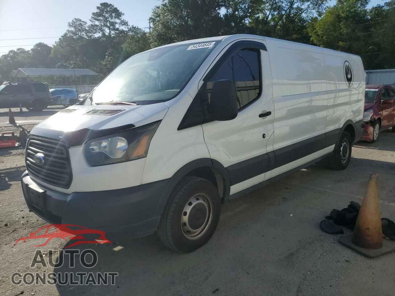 FORD TRANSIT 2017 - 1FTYR2YM7HKB51963