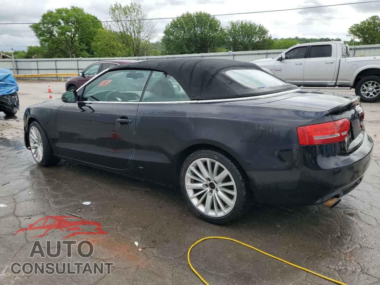 AUDI A5 2011 - WAULFAFH3BN009826