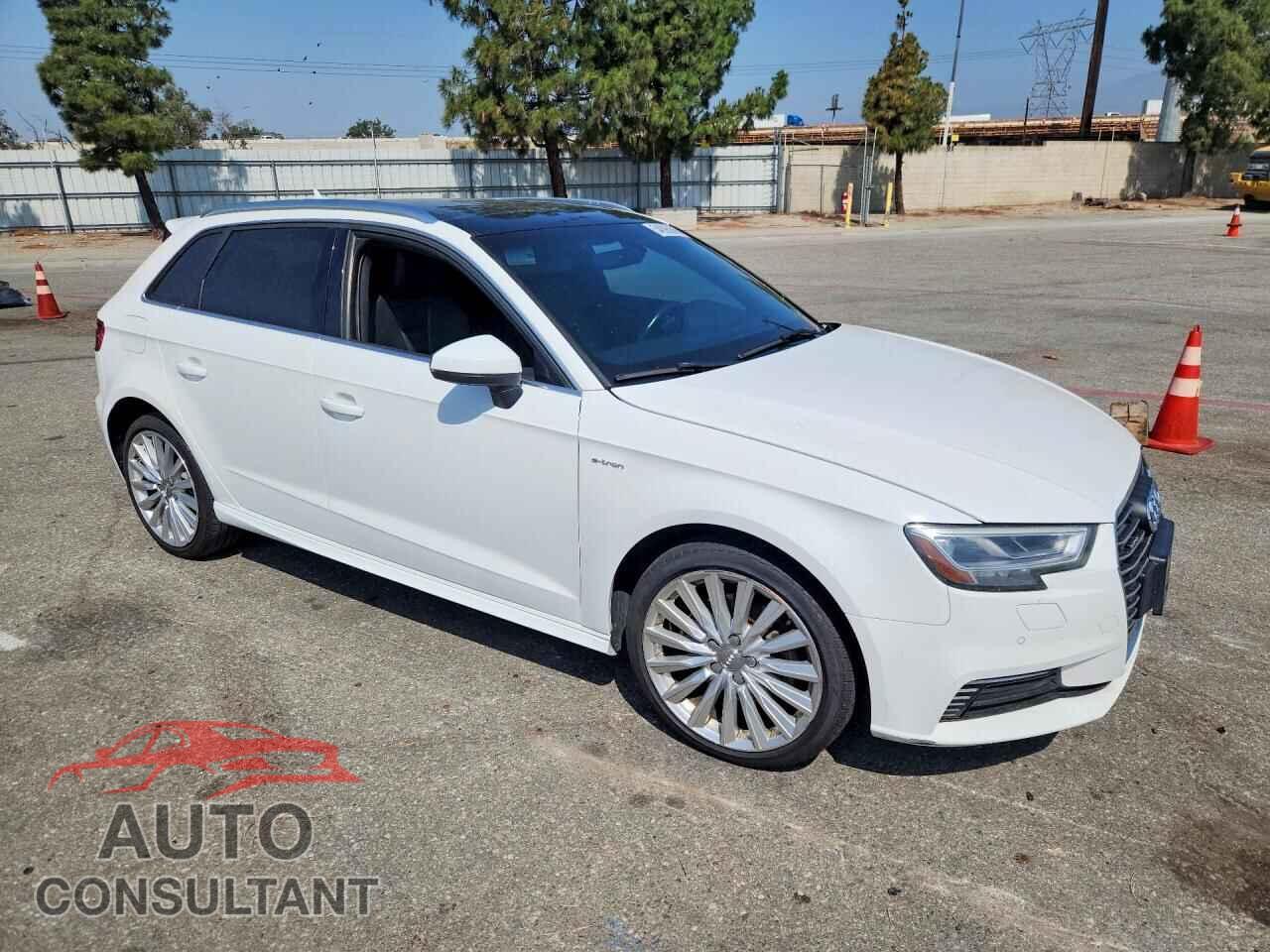 AUDI A3 2017 - WAUTPBFFXHA056045
