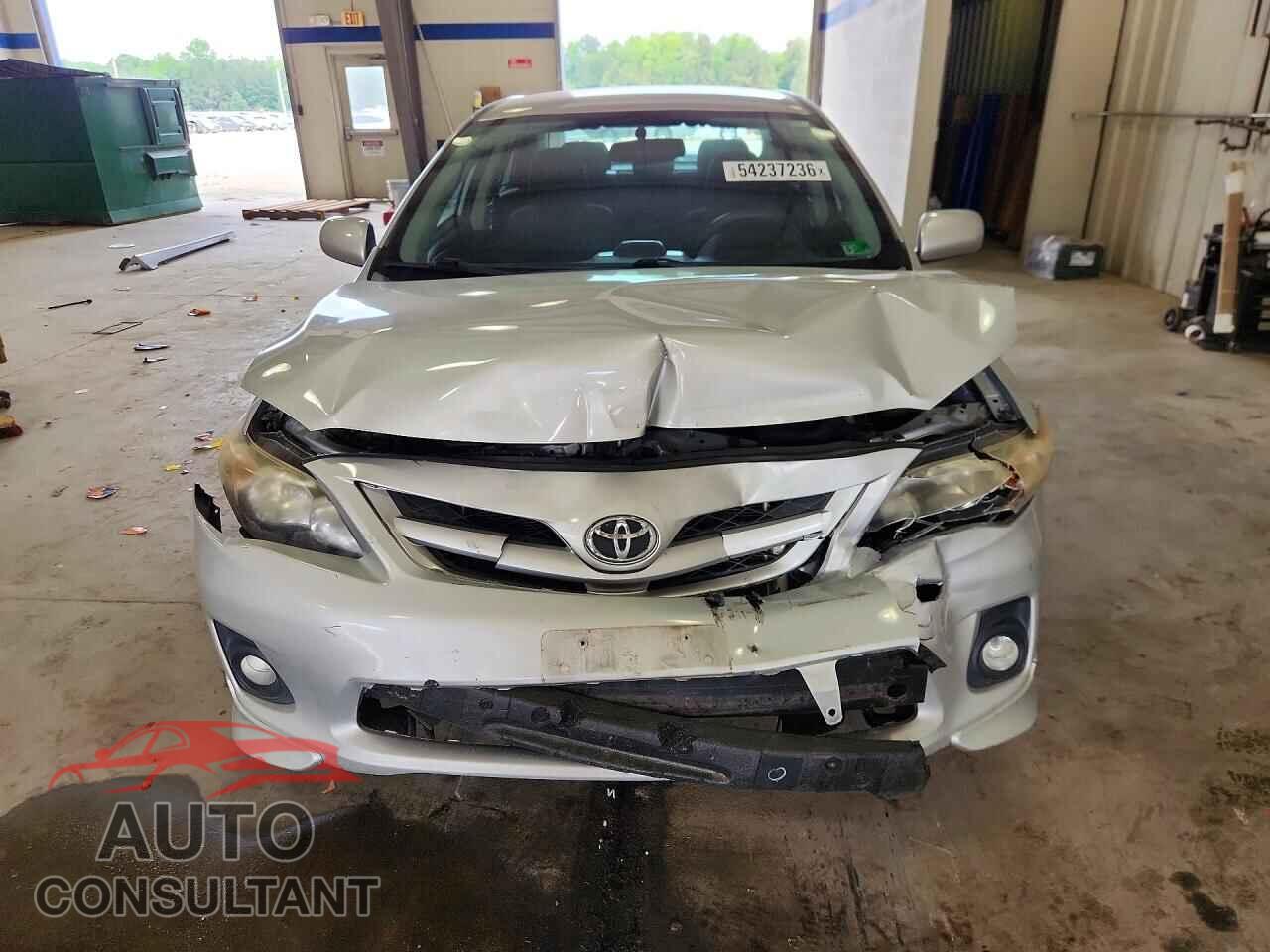 TOYOTA COROLLA 2013 - 2T1BU4EEXDC062882