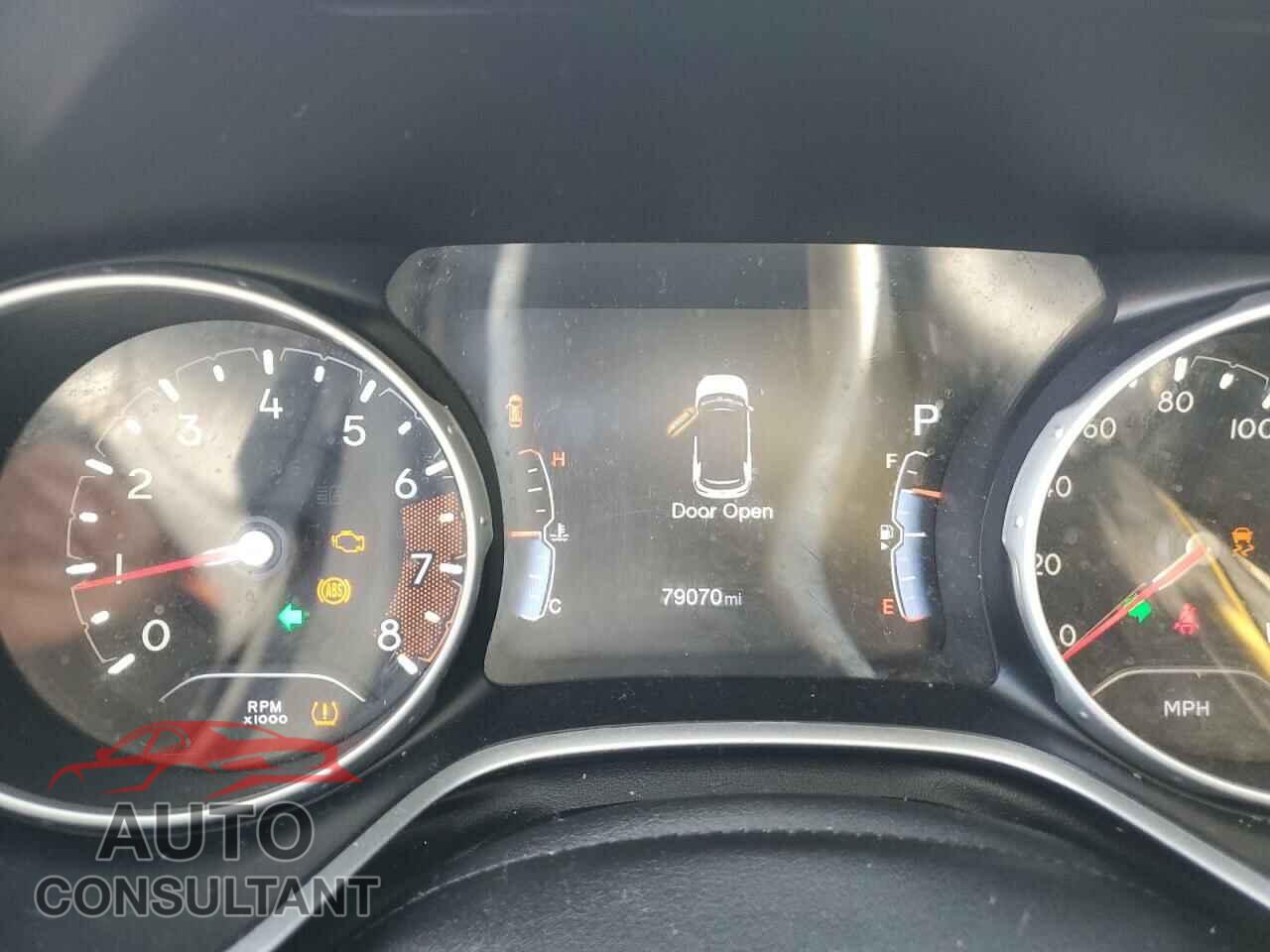 JEEP COMPASS 2017 - 3C4NJDBB8HT692774